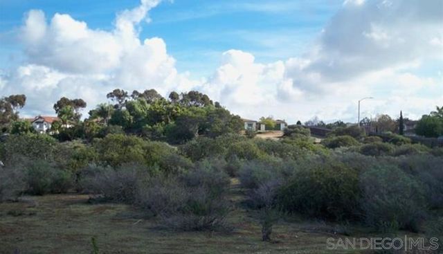 945 E J St, Chula Vista, CA 91910