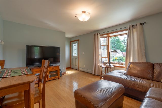 37 Glenwood Avenue, Dover, NH 03820