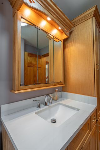 37 Glenwood Avenue, Dover, NH 03820