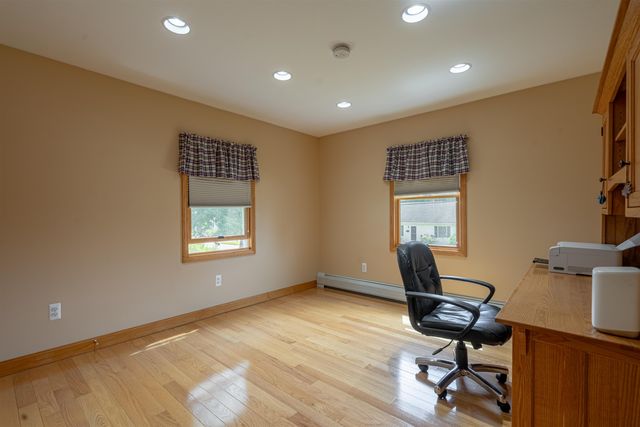 37 Glenwood Avenue, Dover, NH 03820