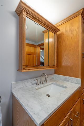 37 Glenwood Avenue, Dover, NH 03820