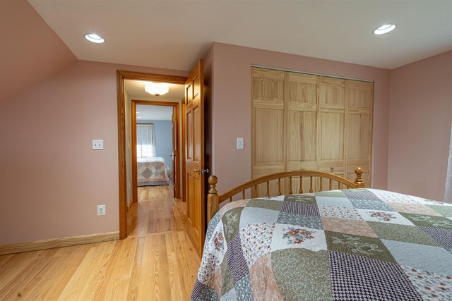37 Glenwood Avenue, Dover, NH 03820