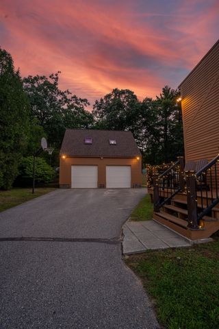 37 Glenwood Avenue, Dover, NH 03820