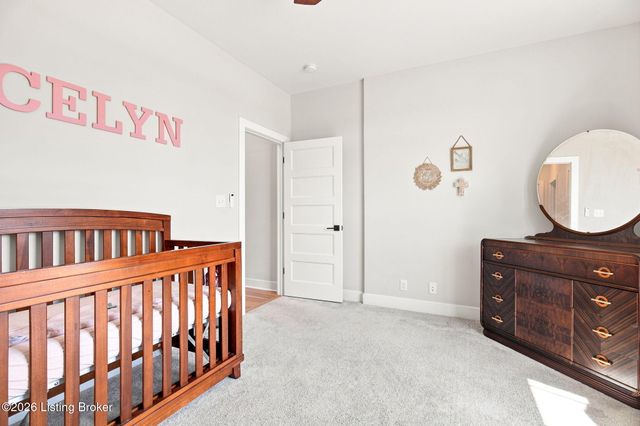 4027 Thomas Farm Dr, Louisville, KY 40299