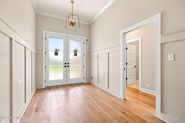 4027 Thomas Farm Dr, Louisville, KY 40299
