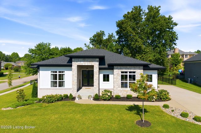 4027 Thomas Farm Dr, Louisville, KY 40299