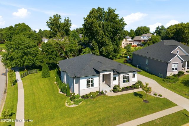 4027 Thomas Farm Dr, Louisville, KY 40299