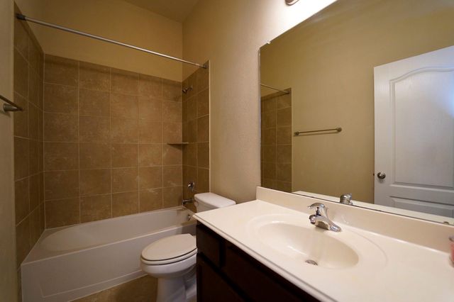 3667 Raintree Village Drive, Katy, TX 77449