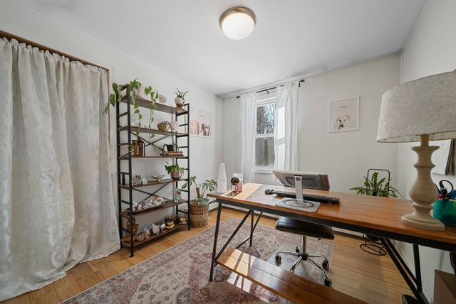 8 Chongor Drive, Newton, NH 03858