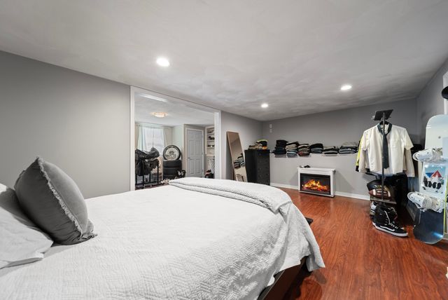 8 Chongor Drive, Newton, NH 03858