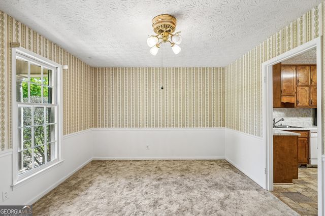 255 Helen Lane, Stockbridge, GA 30281