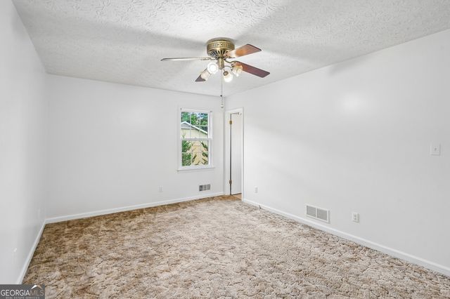 255 Helen Lane, Stockbridge, GA 30281