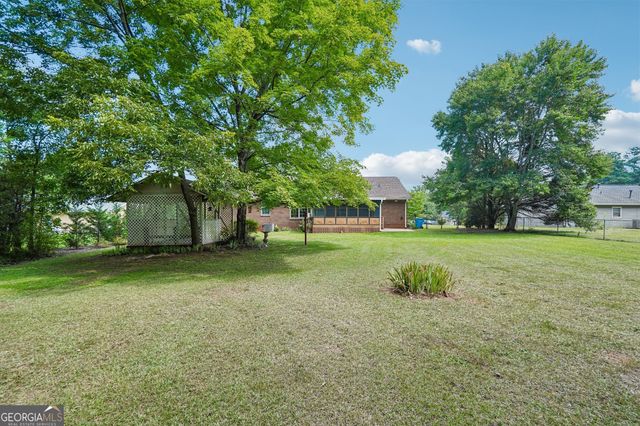 255 Helen Lane, Stockbridge, GA 30281