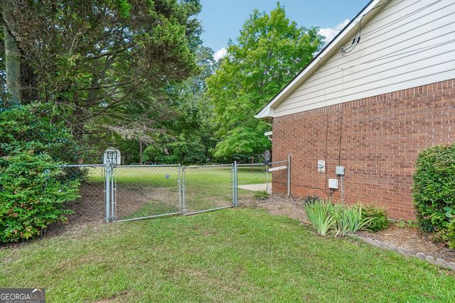 255 Helen Lane, Stockbridge, GA 30281
