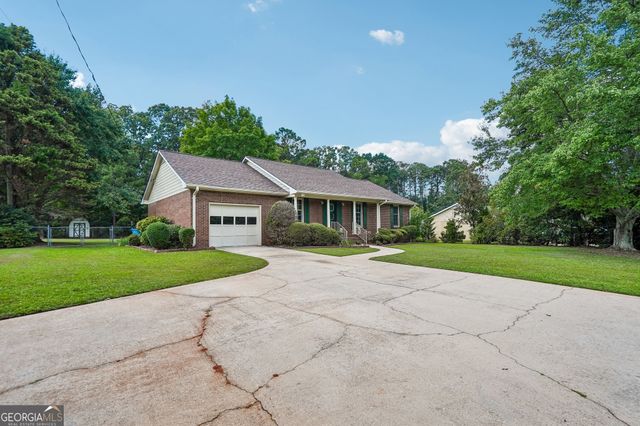 255 Helen Lane, Stockbridge, GA 30281