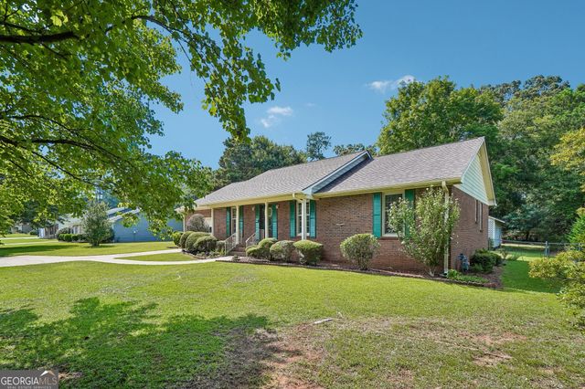 255 Helen Lane, Stockbridge, GA 30281