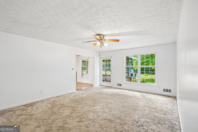255 Helen Lane, Stockbridge, GA 30281