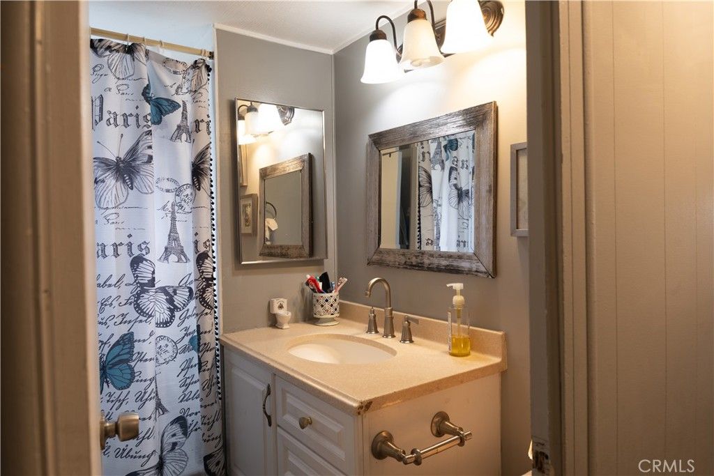 Image 14 of property listing at 22503 meyler st 26, Torrance, CA 90502