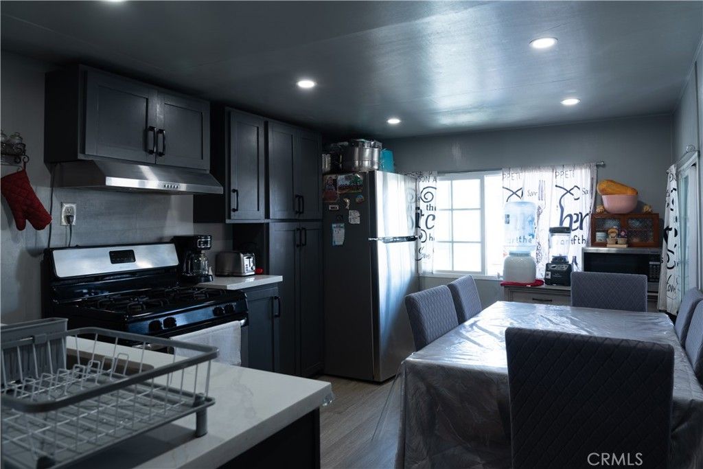 Image 8 of property listing at 22503 meyler st 26, Torrance, CA 90502