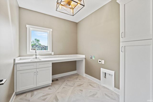 688 Skillet Avenue, Huntertown, IN 46748