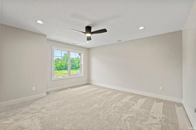688 Skillet Avenue, Huntertown, IN 46748