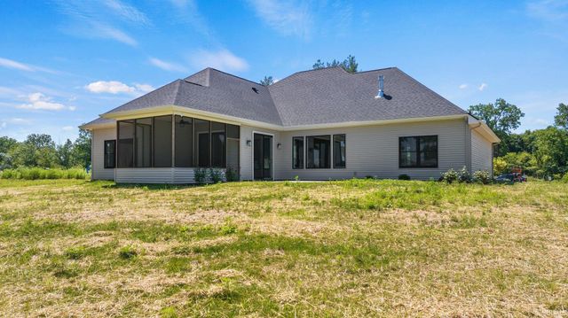 688 Skillet Avenue, Huntertown, IN 46748