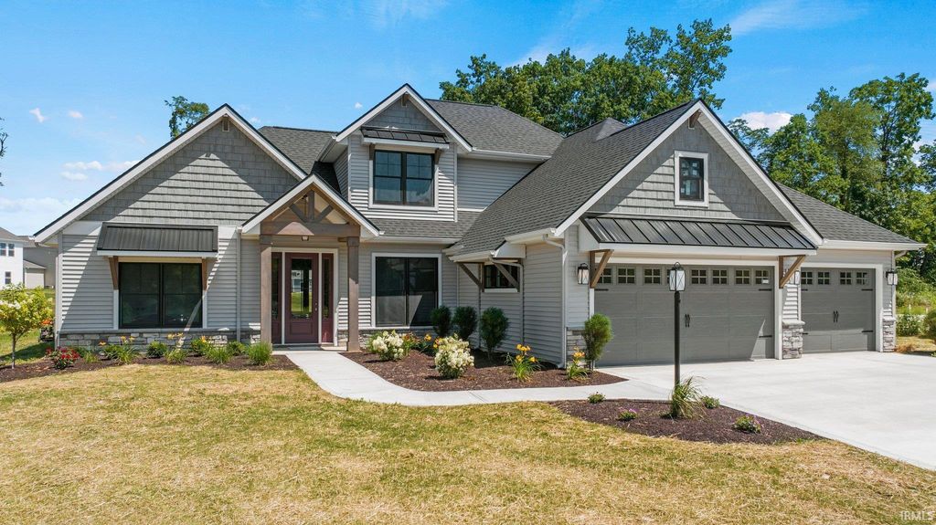 688 Skillet Avenue, Huntertown, IN 46748