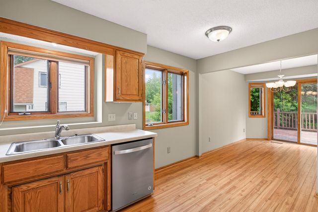 8026 173rd Street W, Lakeville, MN 55044