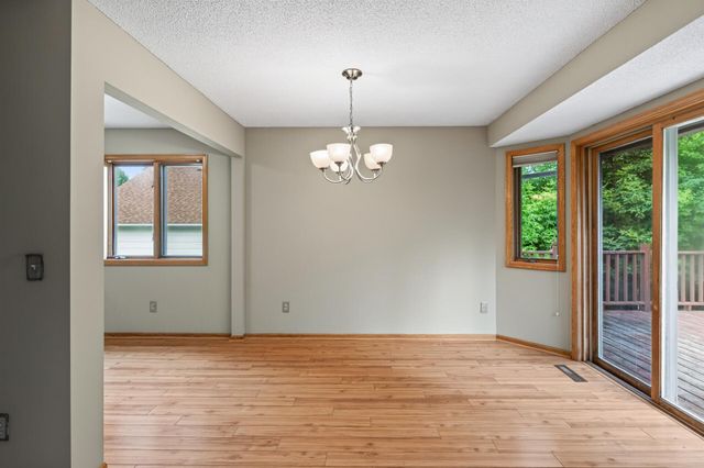 8026 173rd Street W, Lakeville, MN 55044