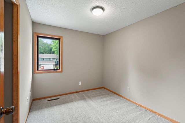 8026 173rd Street W, Lakeville, MN 55044