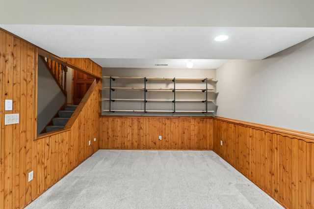 8026 173rd Street W, Lakeville, MN 55044