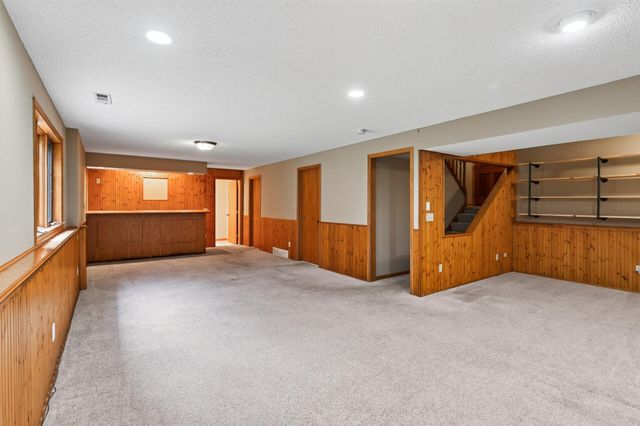 8026 173rd Street W, Lakeville, MN 55044