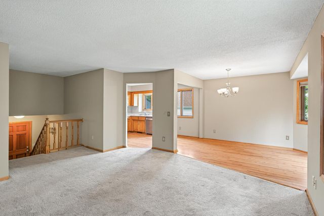 8026 173rd Street W, Lakeville, MN 55044