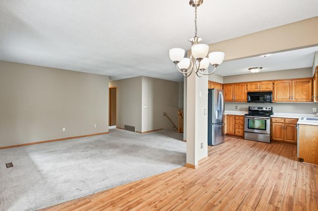 8026 173rd Street W, Lakeville, MN 55044