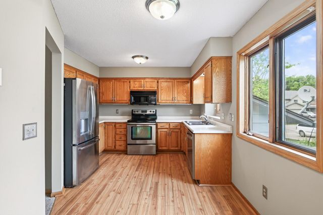 8026 173rd Street W, Lakeville, MN 55044