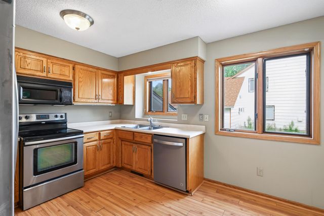 8026 173rd Street W, Lakeville, MN 55044