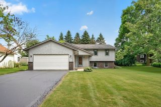 8026 173rd Street W, Lakeville, MN 55044