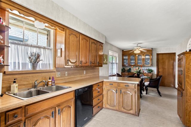 3301 Canterbury Drive, Plano, TX 75075