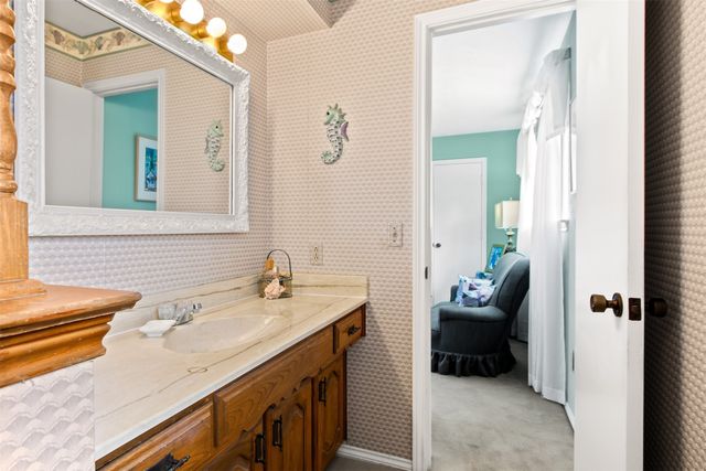 3301 Canterbury Drive, Plano, TX 75075