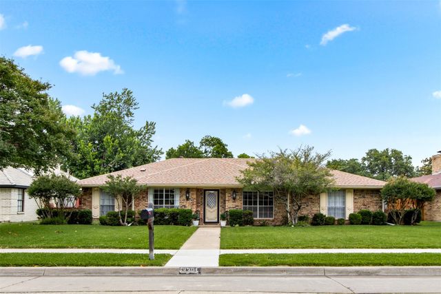 3301 Canterbury Drive, Plano, TX 75075