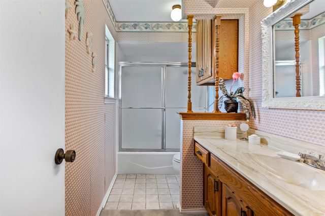 3301 Canterbury Drive, Plano, TX 75075