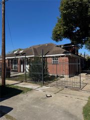 2101 Maury Street A, Houston, TX 77026