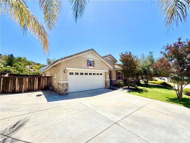 35824 Red Bluff, Murrieta, CA 92562