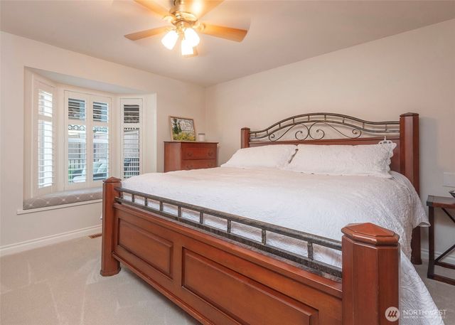 9612 15th Avenue NW, Seattle, WA 98117