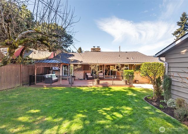 9612 15th Avenue NW, Seattle, WA 98117