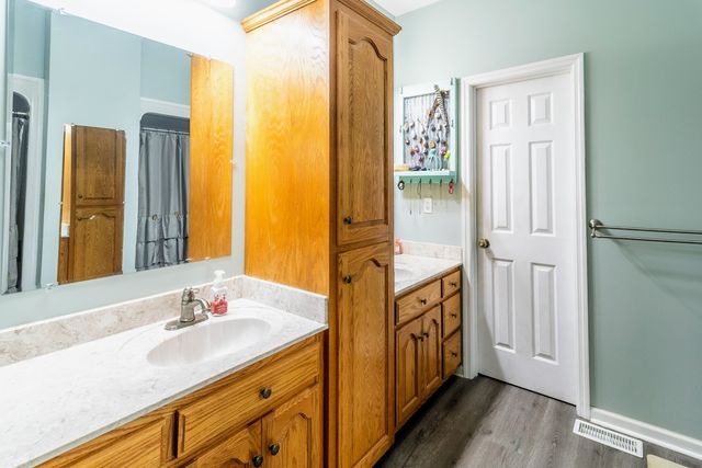 1910 Cedar Creek Rd, Vanleer, TN 37181