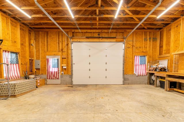 1910 Cedar Creek Rd, Vanleer, TN 37181