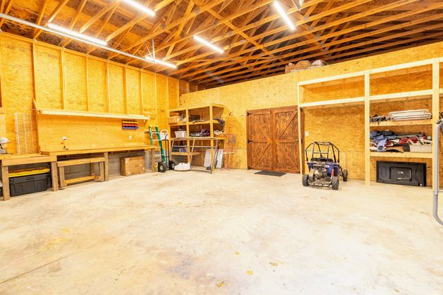 1910 Cedar Creek Rd, Vanleer, TN 37181