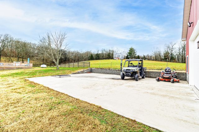 1910 Cedar Creek Rd, Vanleer, TN 37181