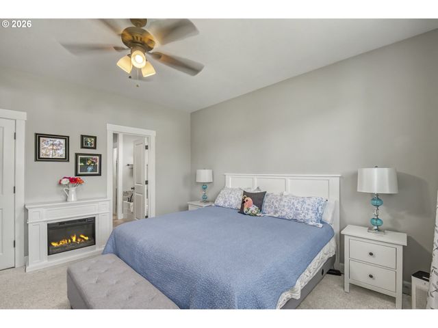 18765 LELAND Rd, Oregon City, OR 97045